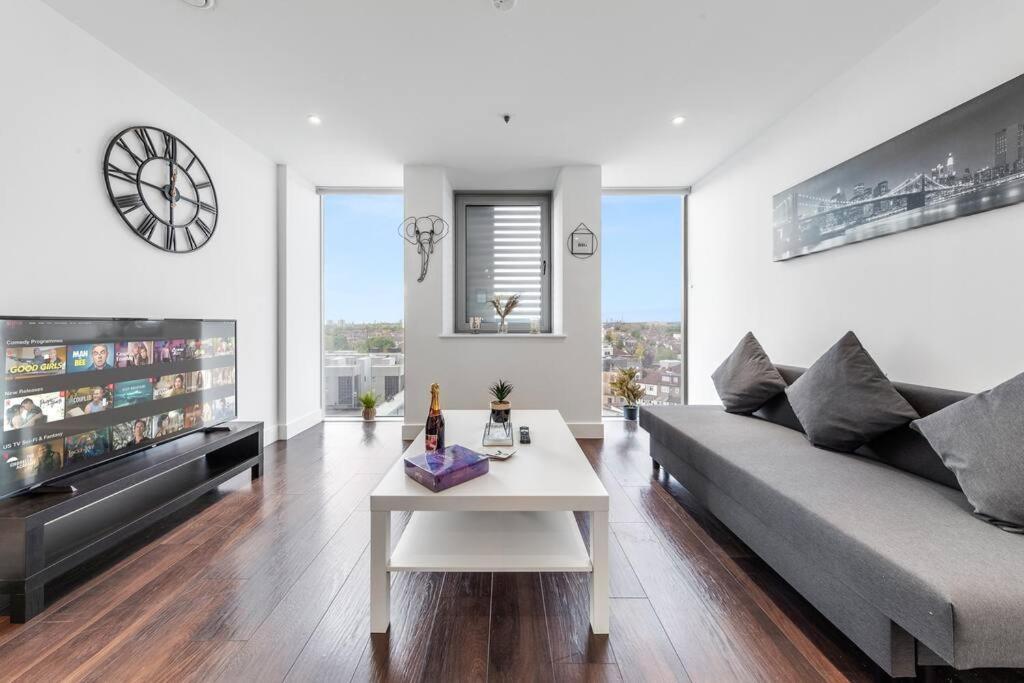 New Apartment 20 Mins From Waterloo London Bp36 Exterior foto